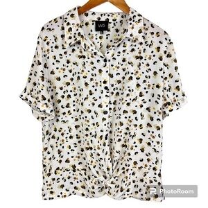 2/$25 W5 White Leopard Cheetah Animal Print Business Casual Button Down Blouse L